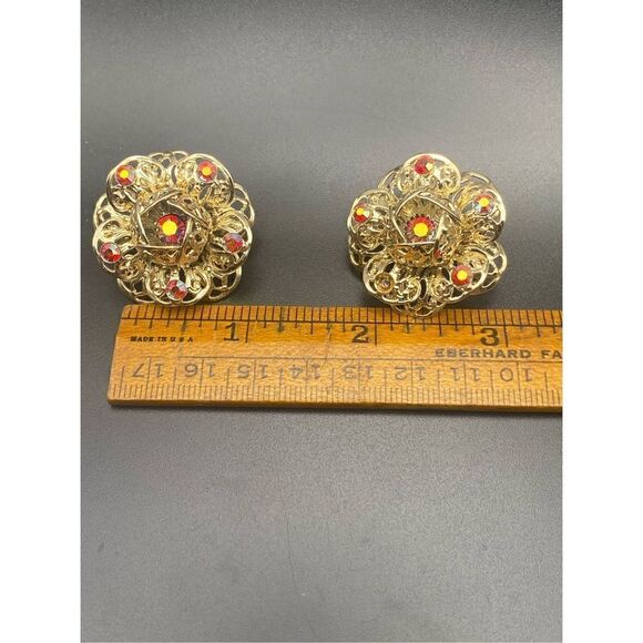 Sarah Coventry Gold tone Flower Brooch red rhinestones matching clip earrings - Picture 11 of 11